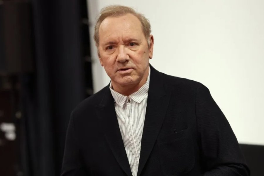 Kevin Spacey revela estar sin hogar y viviendo en hoteles tras altos costos legales