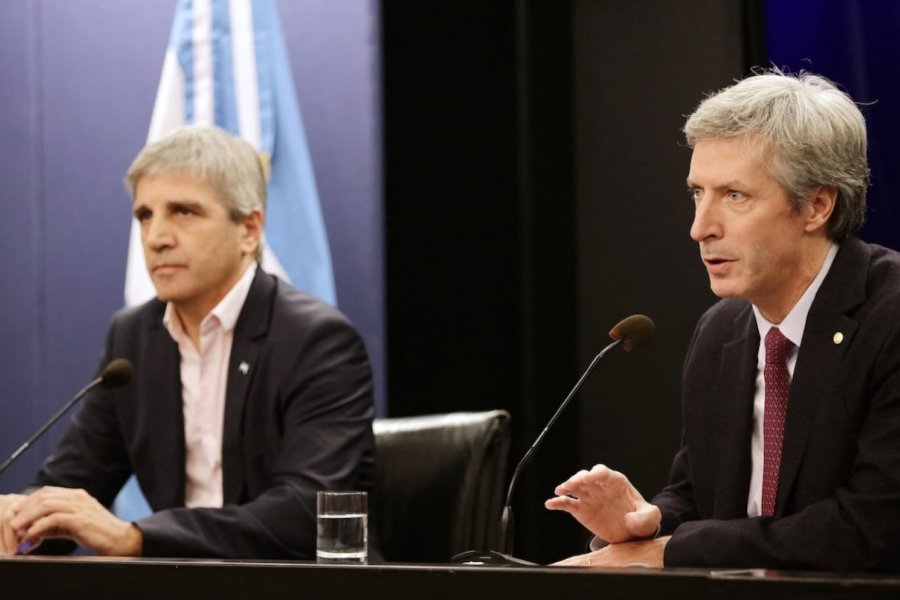 El gobierno nacional vigila la deuda provincial y evalúa su propio regreso al mercado de financiamiento