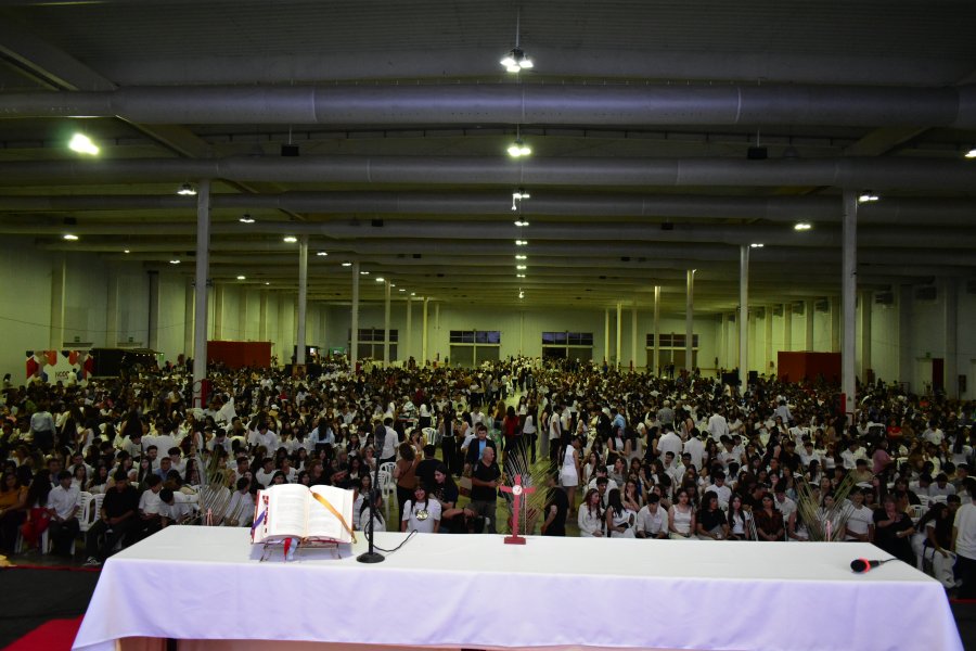 Multitudinaria confirmación de Fe en el Nodo Tecnológico con más de 4.000 asistentes
