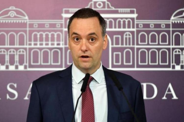 Adorni redibuja el mapa del poder: Delegación de facultades y purga administrativa en Jefatura de Gabinete