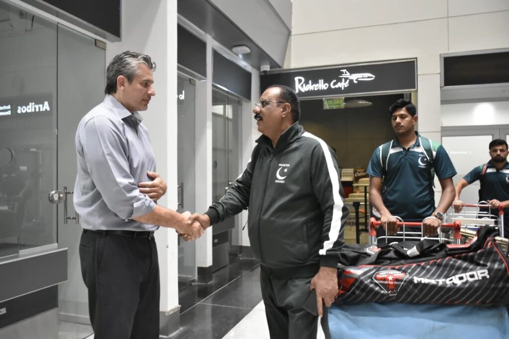 La selección masculina de Pakistán arribó a Santiago del Estero