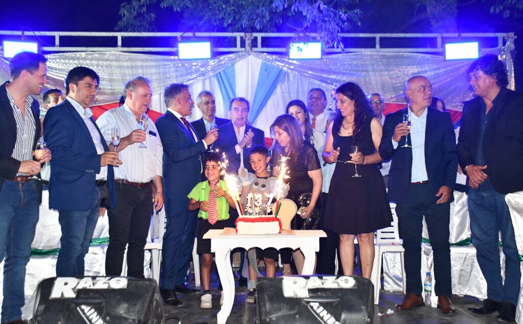 Autoridades provinciales pa participaron de un emotivo acto por el 137° aniversario de Lavalle Autoridades provinciales pa participaron de un emotivo acto por el 137° aniversario de Lavalle