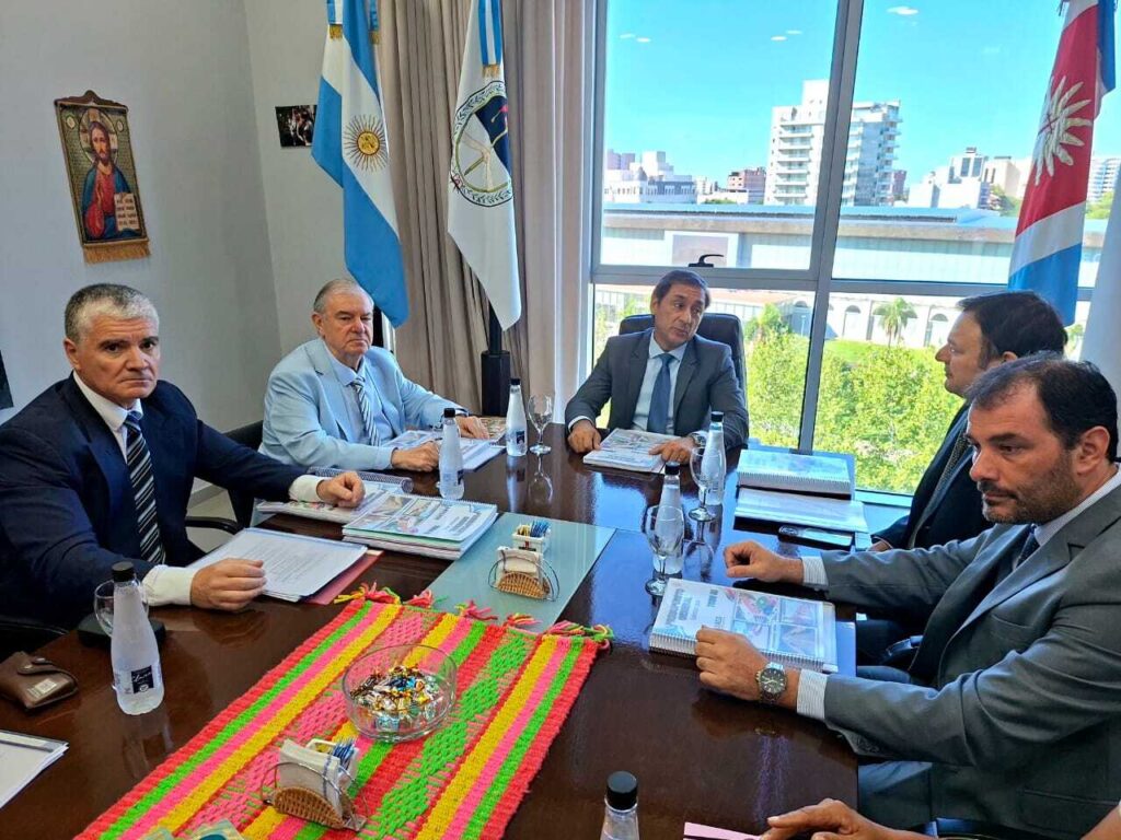 Legislatura Provincial: Silva Neder recibió al Ministro Atilio Chara en el Marco del Presupuesto 2026