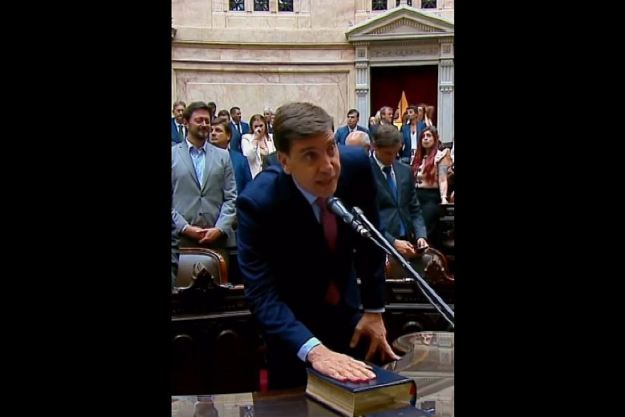 El Dr. Jorge Mukdise juró como diputado y asume su banca nacional