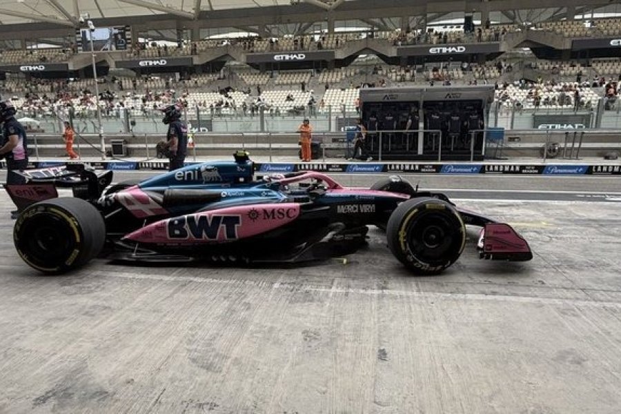 ¡Gran cierre de Temporada! Colapinto arrancó firme en Abu Dhabi y fue 10° en la FP1 con un gran ritmo