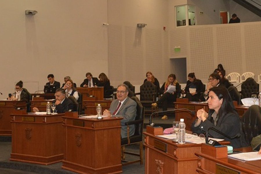 Recambio en el Concejo Deliberante de la Capital: Asumen nuevos concejales Recambio en el Concejo Deliberante de la Capital: Asumen nuevos concejales