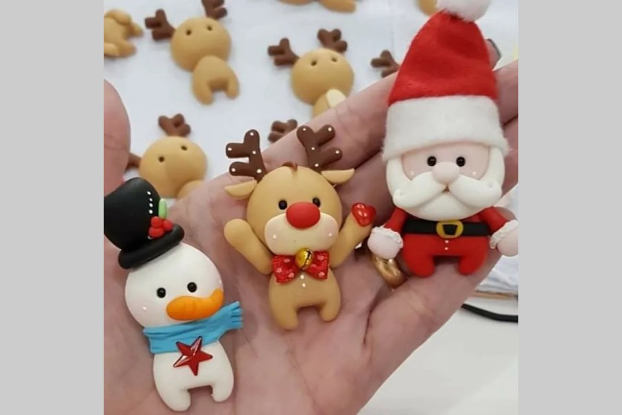 ¡Jornadas de Creatividad Infantil! Forja tus propias figuras festivas con porcelana fría