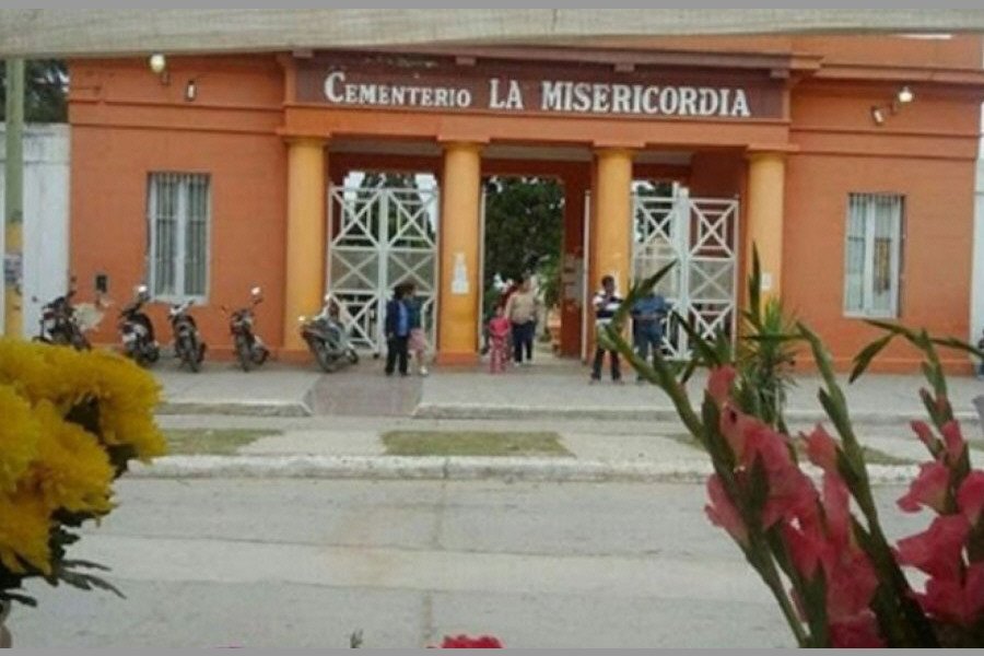 Profanación y vandalismo en el cementerio La Misericordia de La Banda Profanación y vandalismo en el cementerio La Misericordia de La Banda