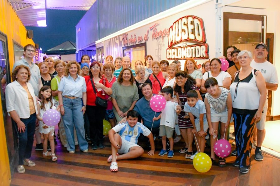 La Intendente Fuentes participó de una jornada de turismo social con jubilados