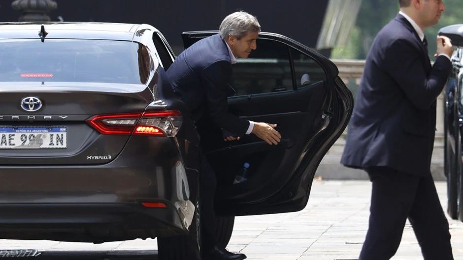 El mercado castigó a Caputo y para renovarle la deuda le cobró tasas que duplican la inflación