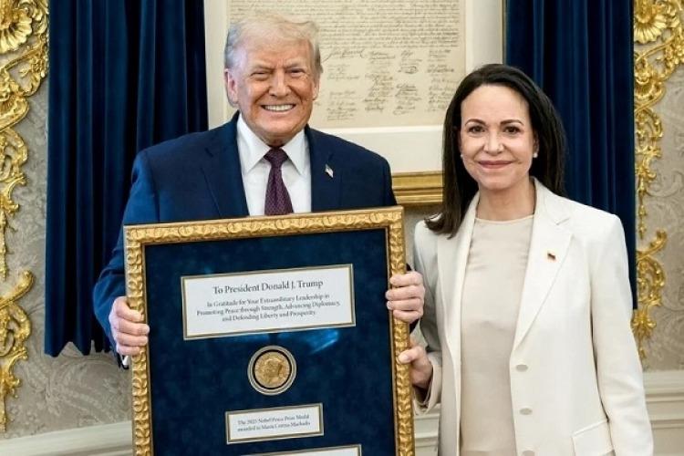 El Instituto Nobel aclara que el premio es intransferible tras el gesto hacia Trump