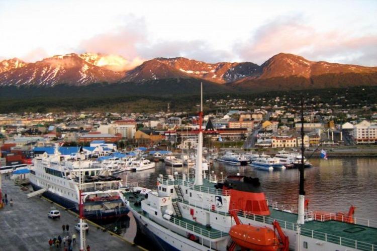 Conflicto Federal: Nación intervino el Puerto de Ushuaia y Melella recurrirá a la Justicia Conflicto Federal: Nación intervino el Puerto de Ushuaia y Melella recurrirá a la Justicia