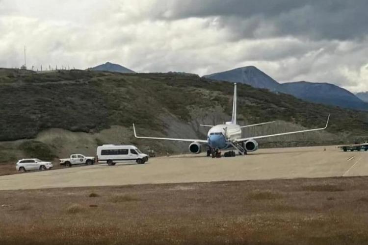 Tensión en el sur: El arribo de un avión militar de EE.UU a Ushuaia tras la intervención del puerto Tensión en el sur: El arribo de un avión militar de EE.UU a Ushuaia tras la intervención del puerto
