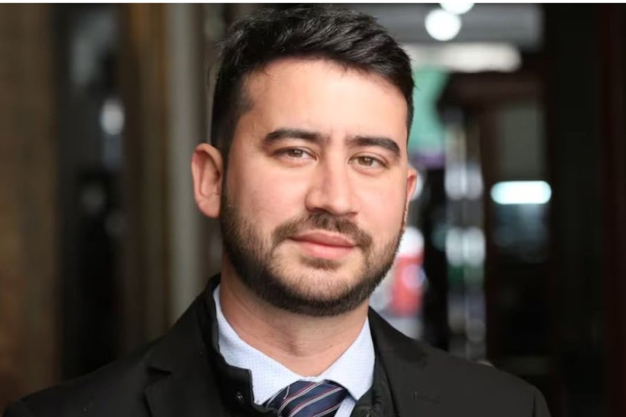 Nahuel Sotelo deja la Secretaría de Culto para asumir su banca como diputado bonaerense Nahuel Sotelo deja la Secretaría de Culto para asumir su banca como diputado bonaerense