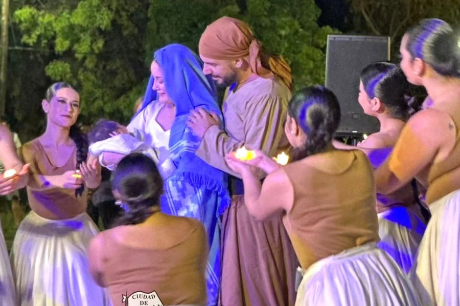 Emoción en Beltrán: El Ballet «Perfume de Carnaval» deslumbró con la obra «Navidad Nuestra» Emoción en Beltrán: El Ballet «Perfume de Carnaval» deslumbró con la obra «Navidad Nuestra»