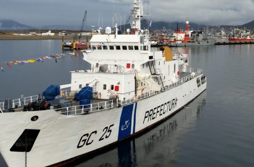 Soberanía marítima: Detectan al buque Bao Feng depredando en la Zona Económica Exclusiva