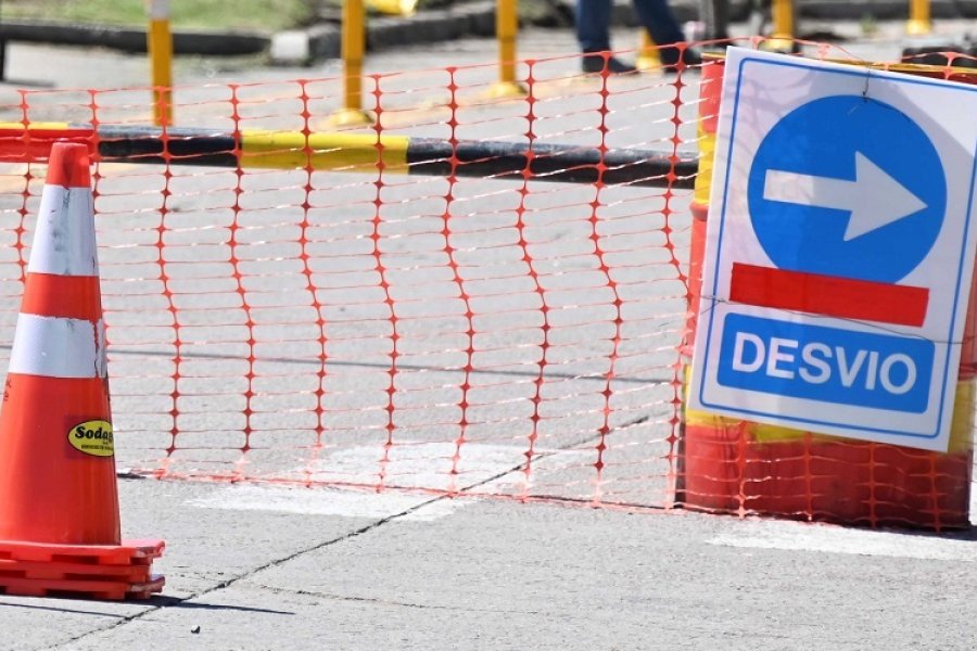Corte total de tránsito en calle Pellegrini por reparaciones cloacales