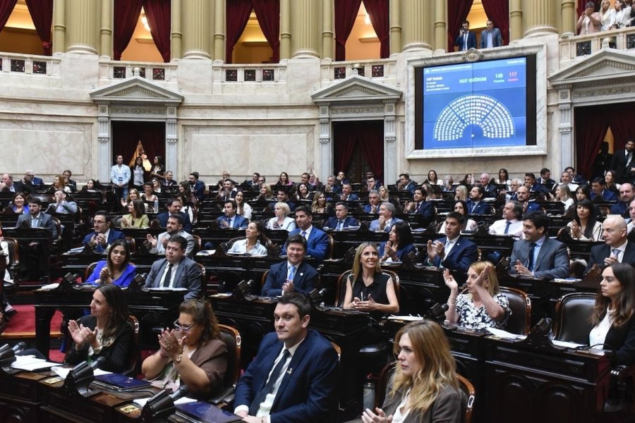El DNU sobre la SIDE llegó al Congreso y la oposición articula el rechazo