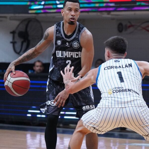 Olímpico sufrió pero festejó ante Regatas en el Vicente Rosales