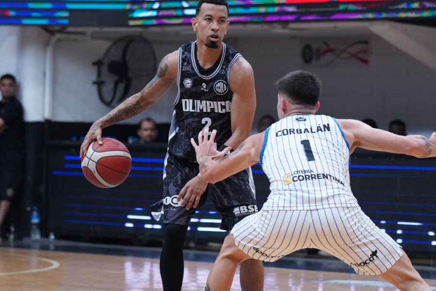 Olímpico sufrió pero festejó ante Regatas en el Vicente Rosales