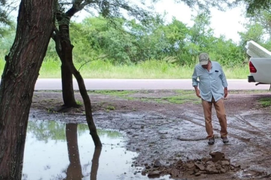 Operativo de emergencia en Beltrán: Asistencia a familias por el fuerte temporal