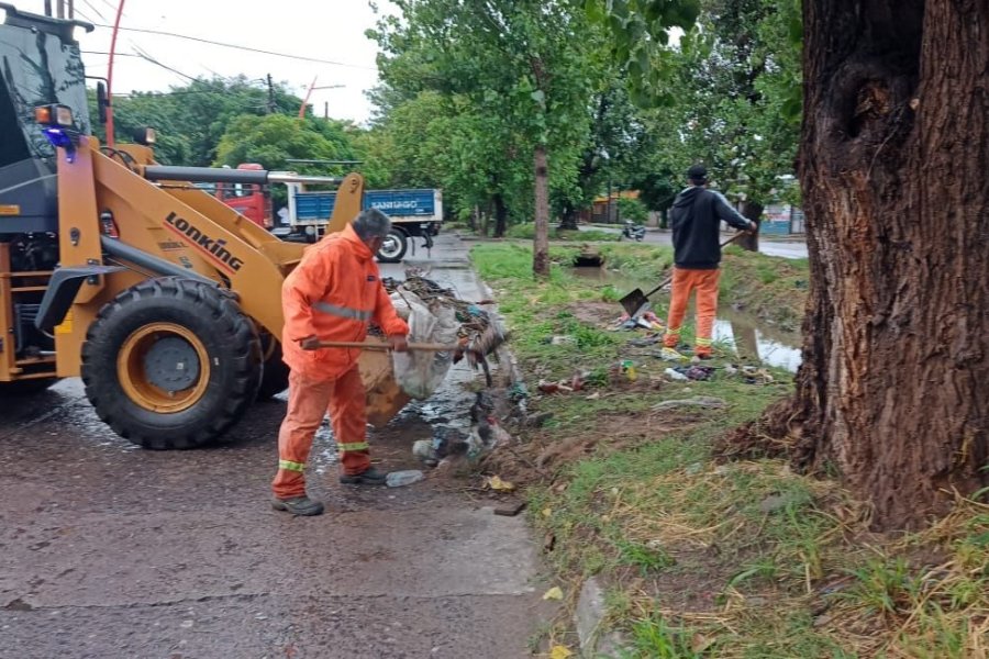El Comité de Emergencias de la Capital trabajó desde la madrugada tras las intensas lluvias