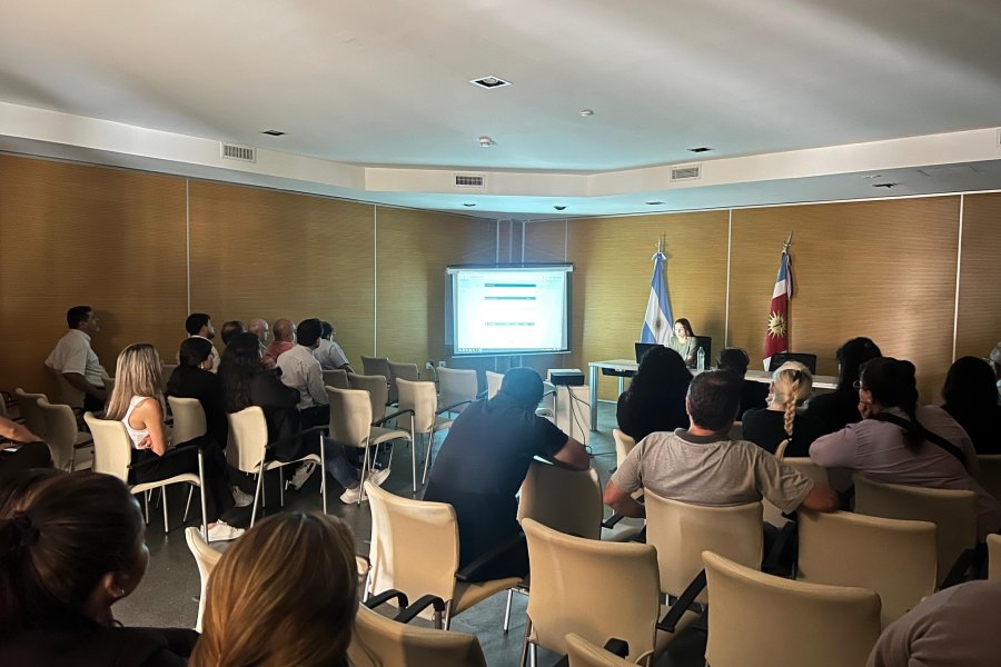 Fortalecimiento institucional: Capacitación en actualización de sistemas para la Secretaría de Trabajo