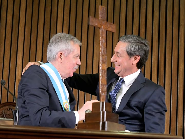 Carlos Silva Neder envió un afectuoso saludo de cumpleaños al gobernador Elías Miguel Suárez