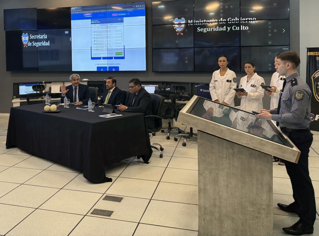 Ponen en funcionamiento la plataforma diseñada por policías santiagueños Ponen en funcionamiento la plataforma diseñada por policías santiagueños