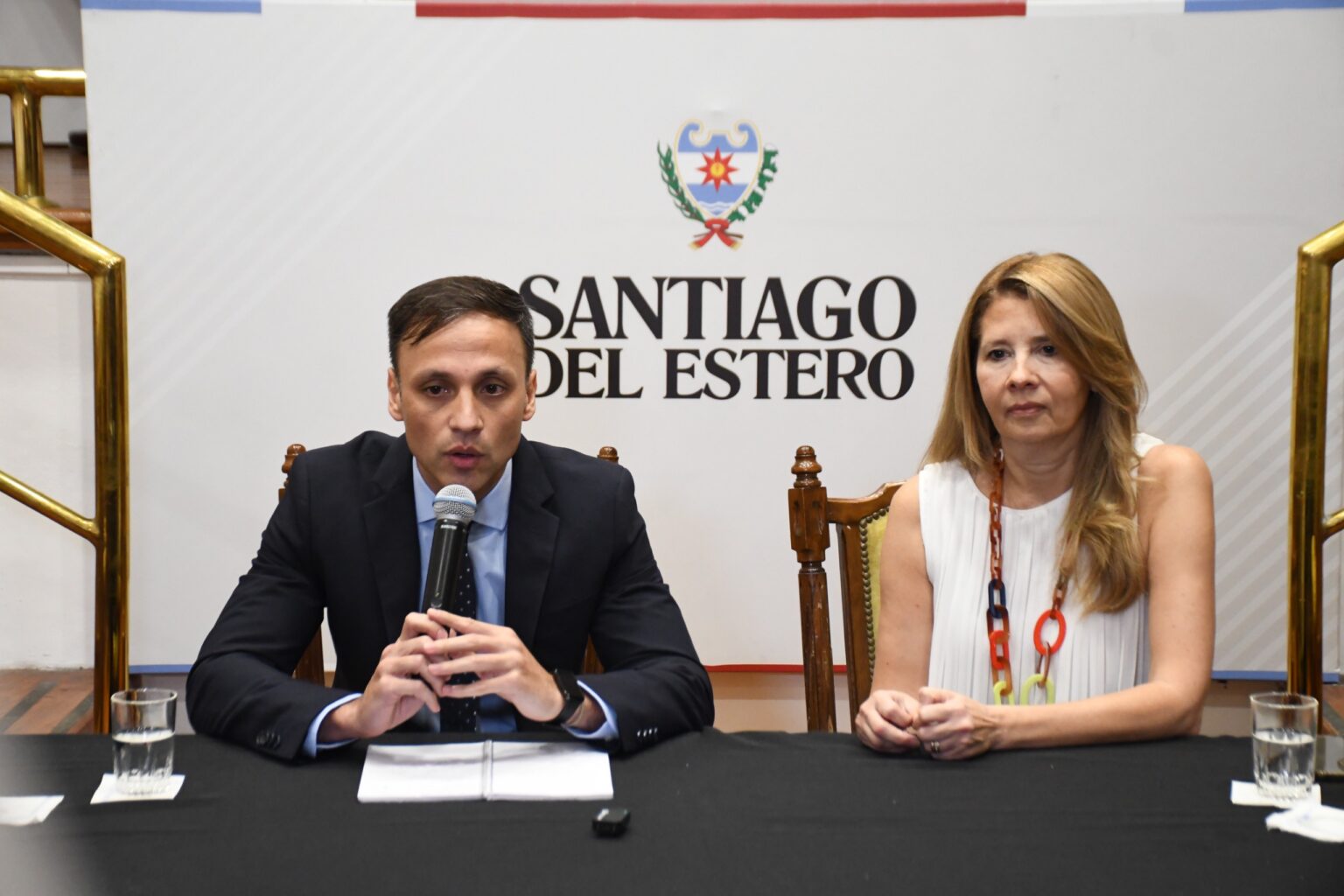 Anuncian aumentos para los beneficiarios de tarjetas sociales, planes de emergencia y celíacos