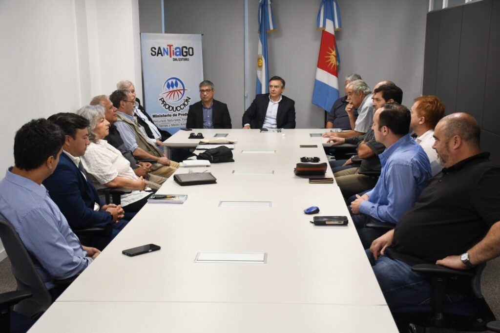 Santiago del Estero presentó la receta digital fitosanitaria para fortalecer el control y la trazabilidad en el uso de agroquímicos Santiago del Estero presentó la receta digital fitosanitaria para fortalecer el control y la trazabilidad en el uso de agroquímicos