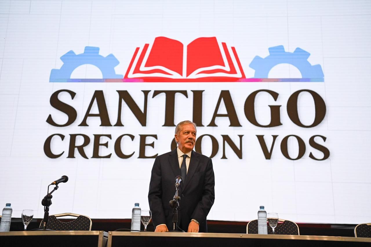 El gobernador dio instrucciones al jefe de gabinete con el fin de convocar a sectores que conforman la mesa de diálogo y trabajo para definir la pauta salarial 2026