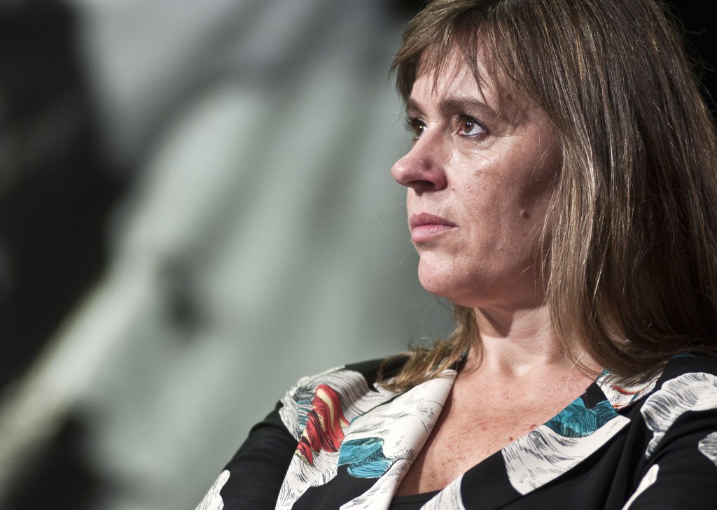 Juliana Di Tullio denunciará a Sturzenegger y a su esposa ante los Tribunales de Comodoro Py