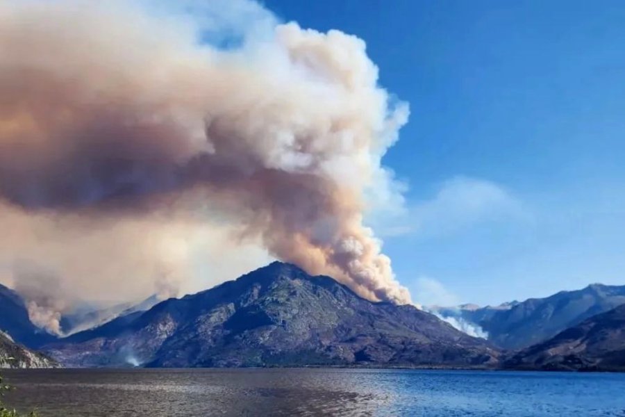 Emergencia en Chubut: El incendio en Los Alerces ya es el más devastador de la década