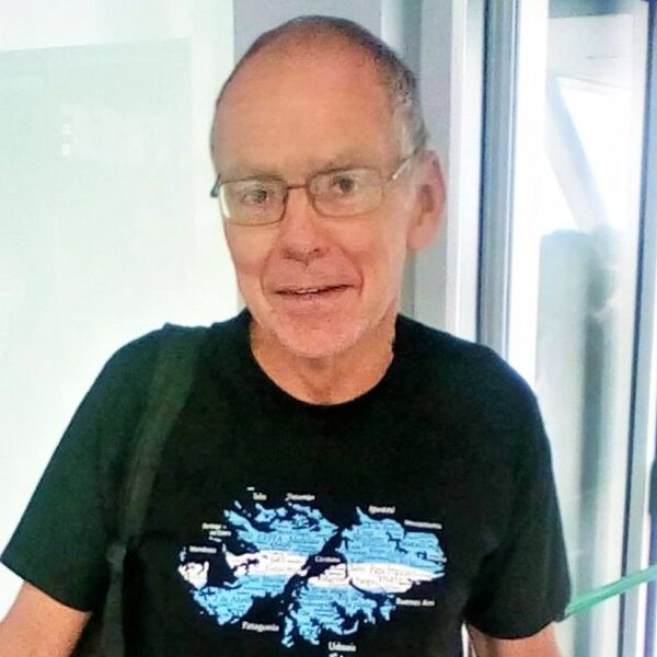 Elogiada intervención en Las Termas: Turista británico destaca la salud pública santiagueña