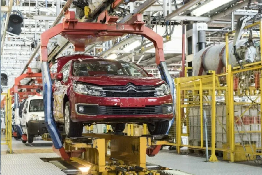 El sector automotriz comenzó 2026 con fuertes señales de alerta