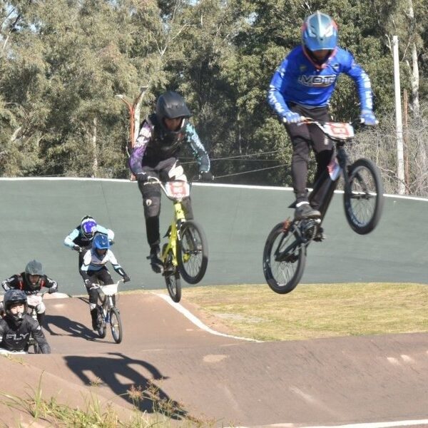 El circuito de «La Catedral» recibe el inicio del BMX 2026