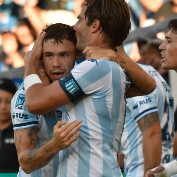 Racing se sacó la mufa y festejó por primera vez en el Apertura