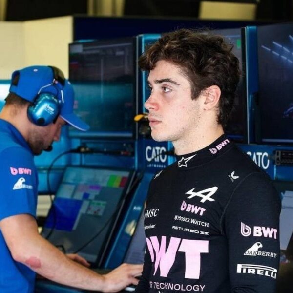 Franco Colapinto: Debut con dificultades técnicas en los tests de Bahréin