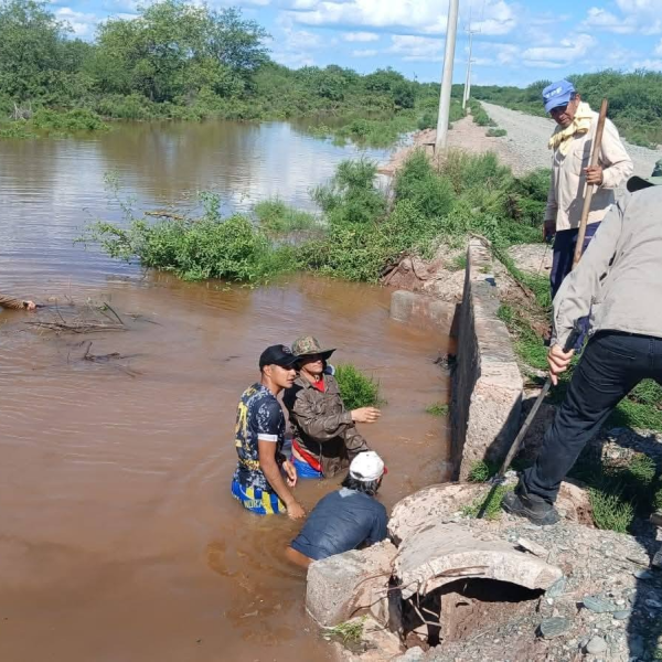 El Obispado de Añatuya asiste a los damnificados por el desborde del Río Salado