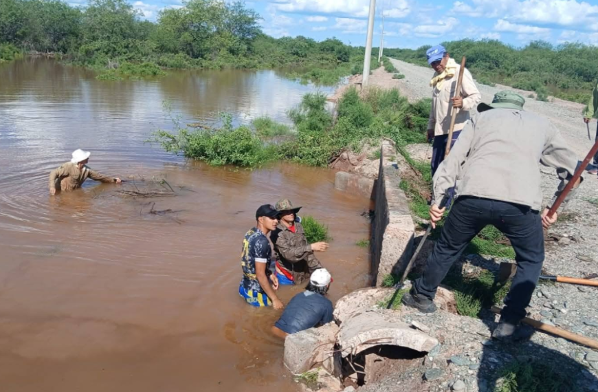 El Obispado de Añatuya asiste a los damnificados por el desborde del Río Salado