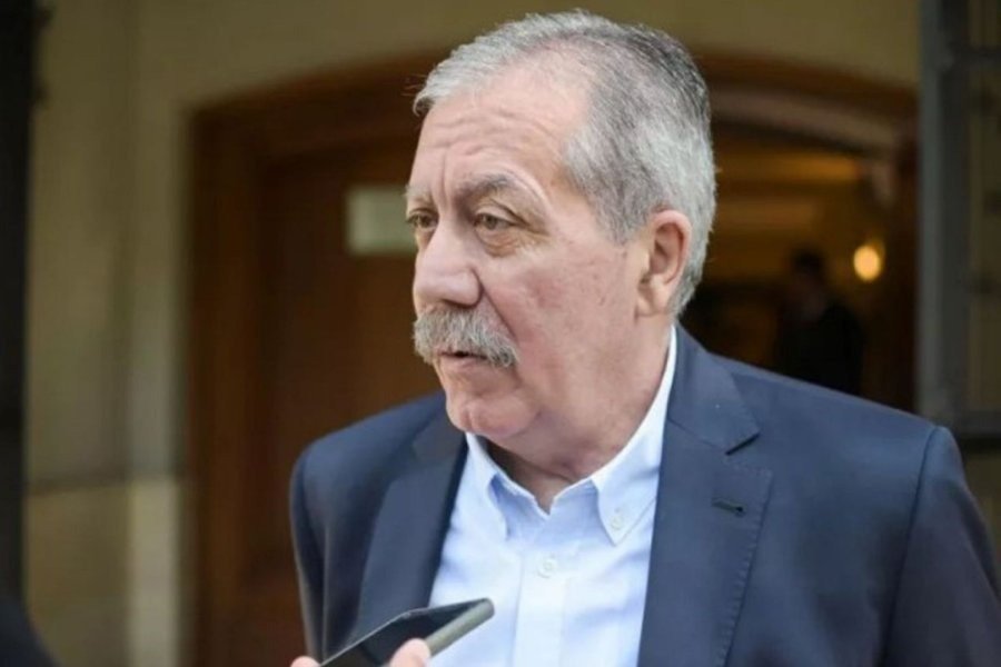 El Gobernador inauguró el ciclo lectivo 2026 con un fuerte anuncio de inversión educativa y salarial