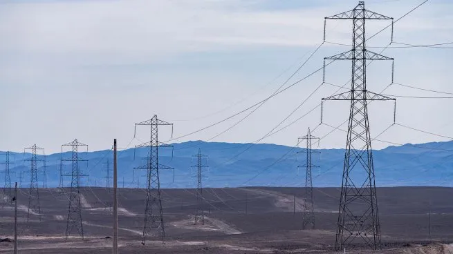 Chile inicia la megaobra eléctrica Kimal–Lo Aguirre para potenciar sus energías renovables