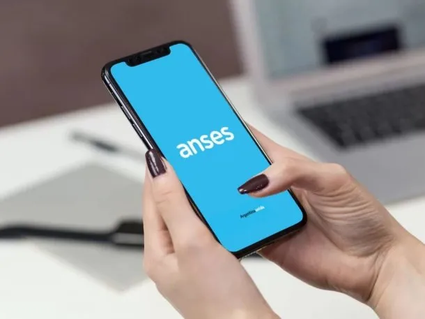 ANSES alerta sobre una nueva ola de estafas telefónicas contra jubilados ANSES alerta sobre una nueva ola de estafas telefónicas contra jubilados