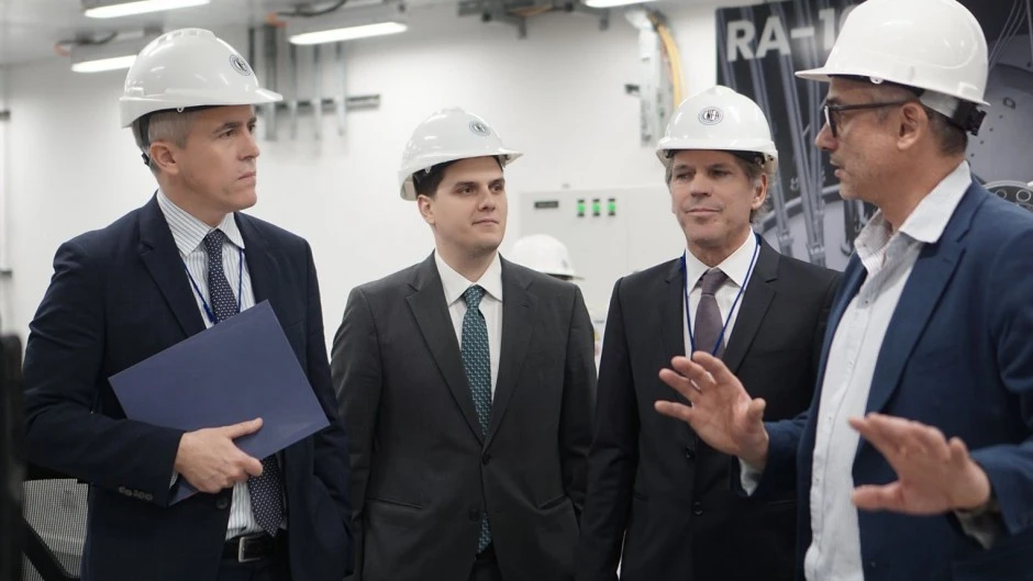 Polémica por el CAREM: Frenan el reactor pero exportan sus componentes clave Polémica por el CAREM: Frenan el reactor pero exportan sus componentes clave