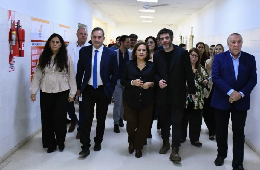 Frías habilitó la refuncionalización del Centro Obstétrico en el Hospital Zonal