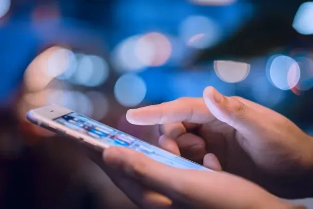 Presentan proyecto de ley para regular el uso de celulares en las escuelas argentinas