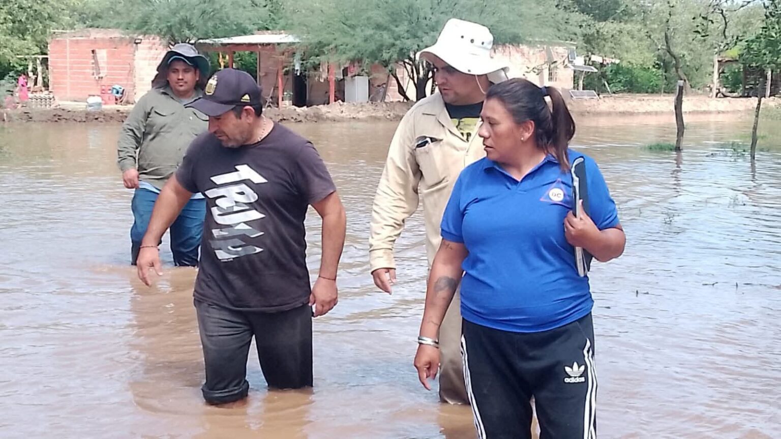 Se continúa con el relevamiento y acompañamiento a las familias perjudicadas por el temporal en la zona del río Dulce