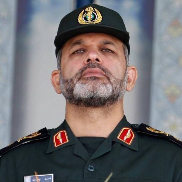 Irán nombra a Ahmad Vahidi, prófugo por el caso AMIA, al frente de la Guardia Revolucionaria