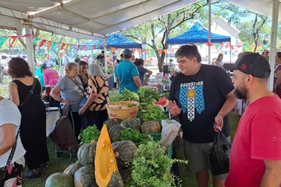 Feria Municipal Itinerante en Las Termas: Éxito en el Parque Pulgarcito Feria Municipal Itinerante en Las Termas: Éxito en el Parque Pulgarcito